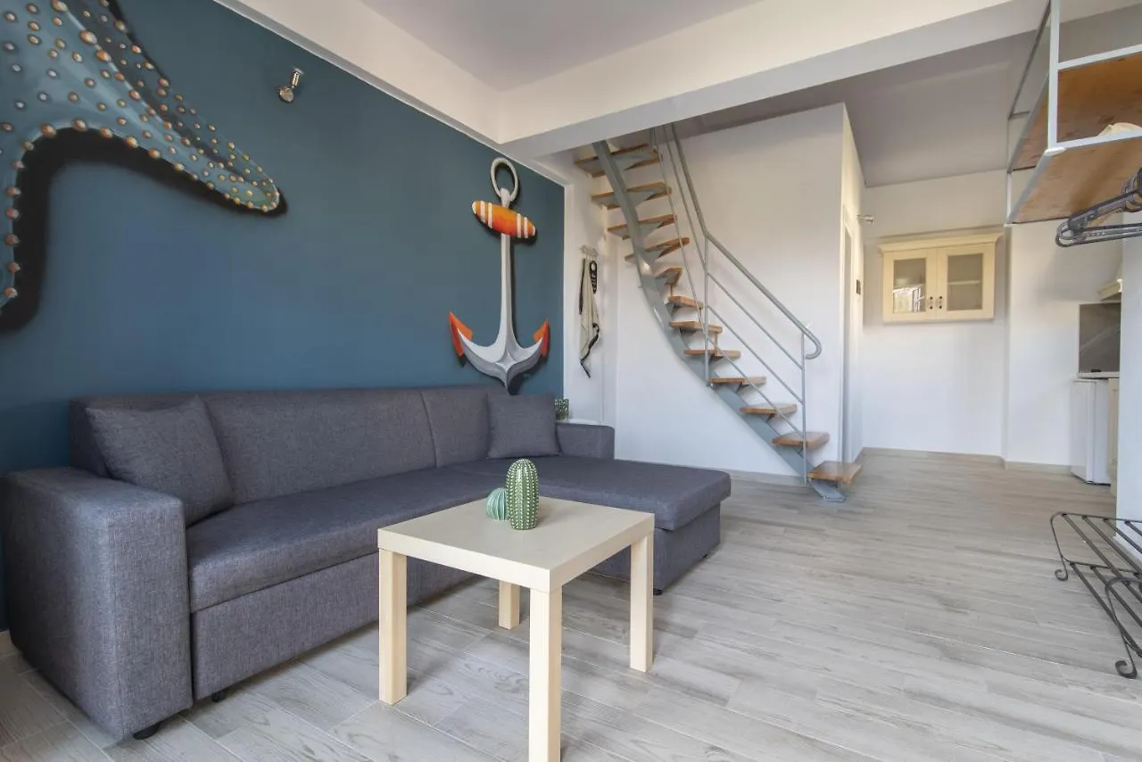 ניקיטי Varka Rooms יוון