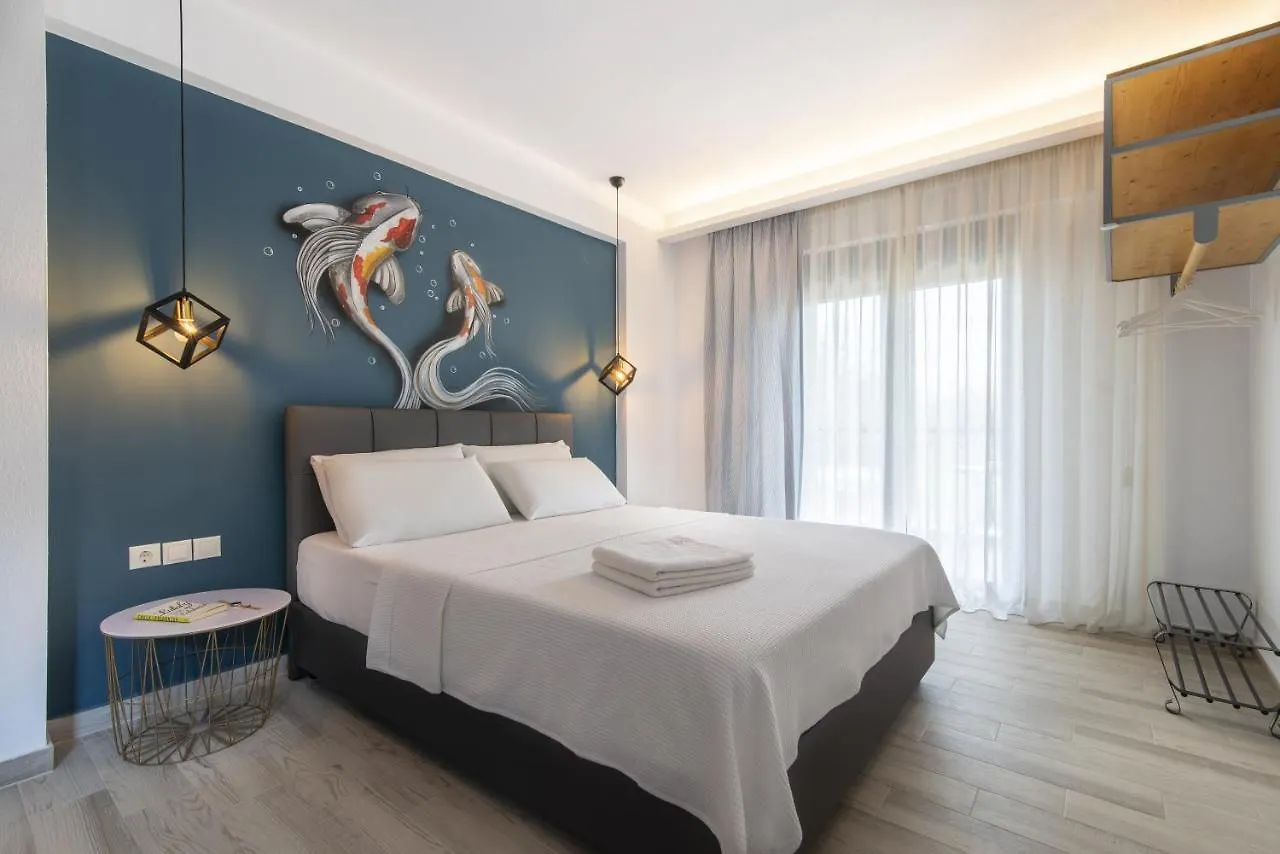 מלון דירות ניקיטי Varka Rooms
